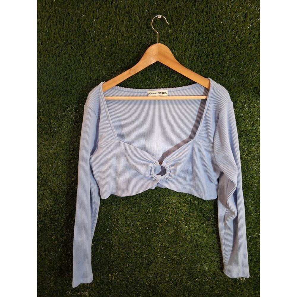 Almost Famous Women's Plus Size 3X Blue Ribbed Long Sleeve Crop Top Ring Detail